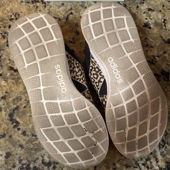 Adidas Cloudfoam slip on sneakers - Picture 3 of 6